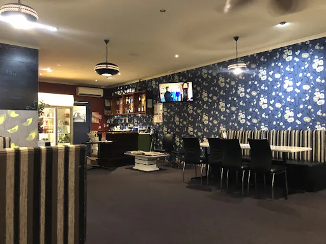 Khatti's Curry Lounge - Sale