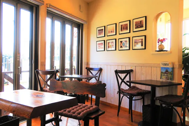 よろずカフェ らくら