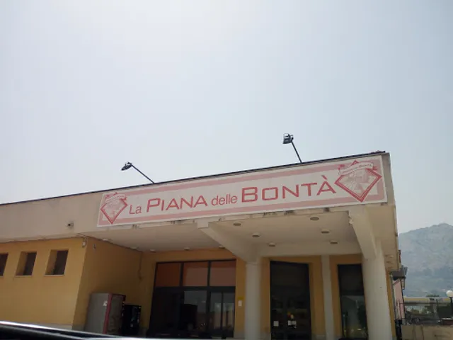 La Piana delle Bontà (Ushqimi tipik i Horës)