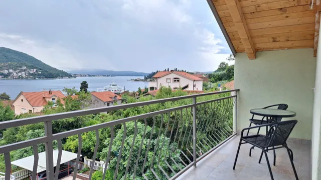 Seaside Village Apartments