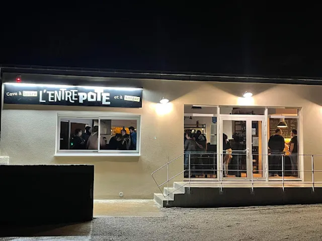 L'entrepote - Cave à boire et à manger