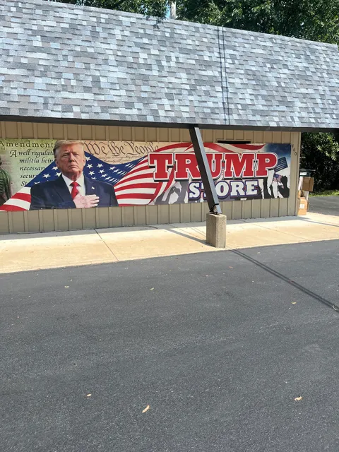 Trump Store