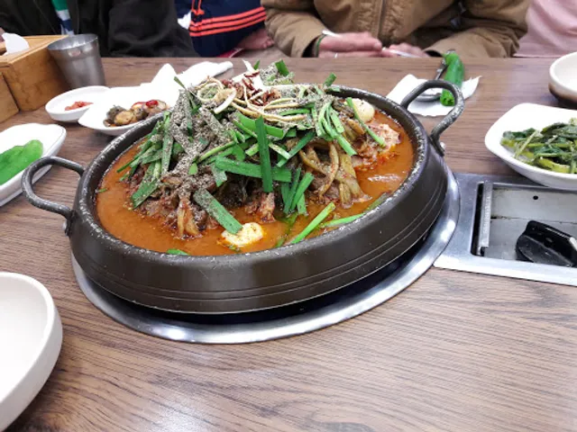 칠형제감자탕전문점