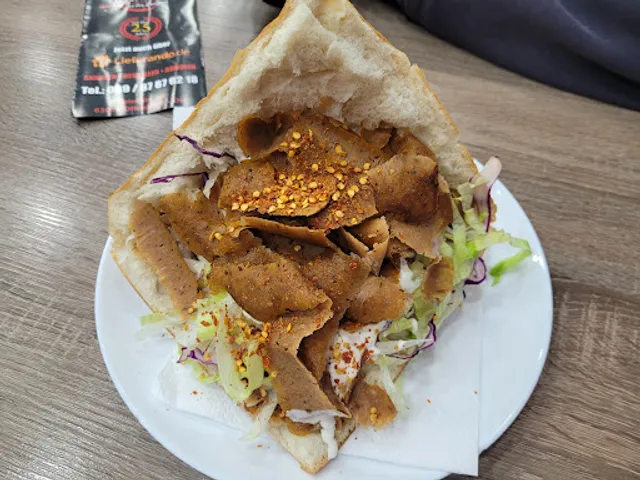 Grillhaus an der Kreuzung