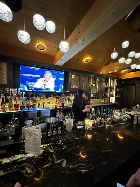 Eleven XI Cocktail Lounge