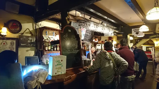 The Pub 英国調パブ