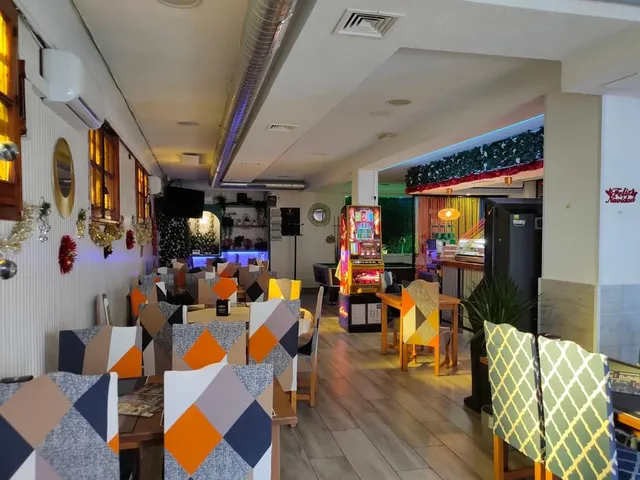 Restaurante Botosani (Moreda)