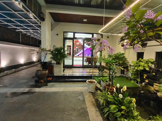 New Moon Homestay- 16 Diệu Quang, tp Huế