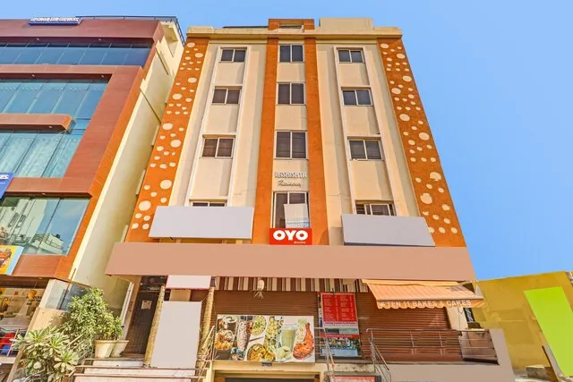 OYO Flagship Grand Aarvi Suites Near Nexus Hyderabad
