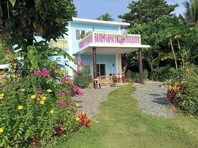 Whitesands Beach Resort Siargao