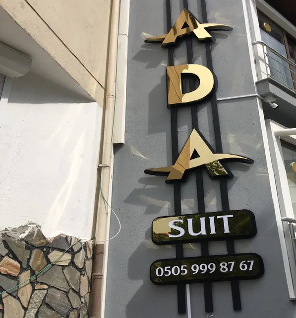 Ada Suit Çamlık