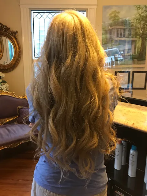 Blow Out Hair Studio