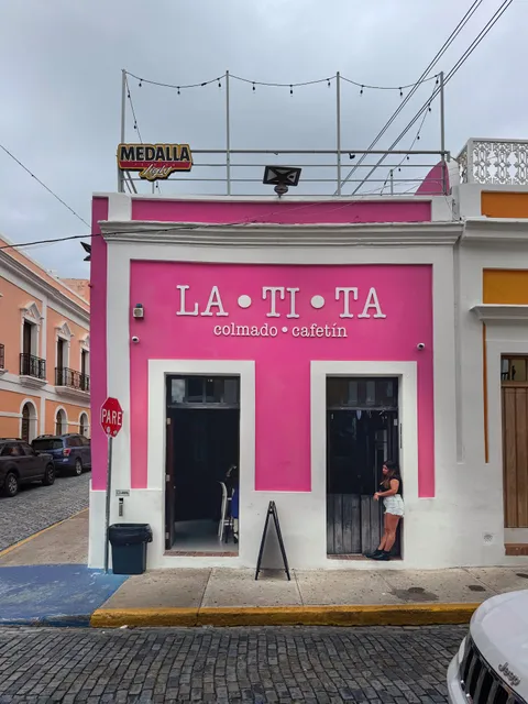 LA•TI•TA colmado•cafetín