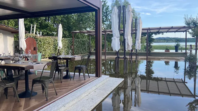 VILLAGE Grill & Kitchen