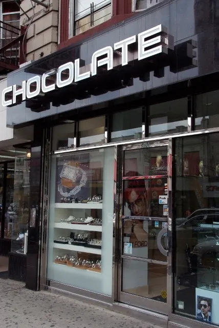 Chocolate perfume & accessories