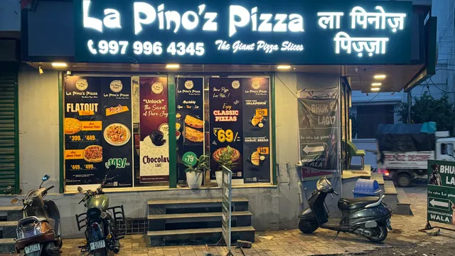 La Pino’z pizza Udaipur (Shobhagpura)