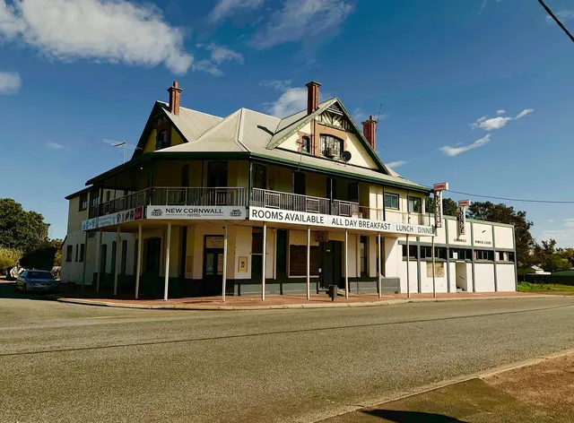 New Cornwall Hotel
