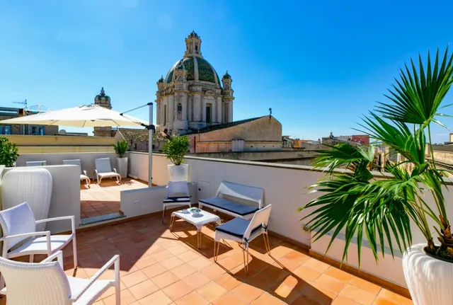 ZIBIBBO SUITES & ROOMS - Aparthotel in Centro Storico a Trapani