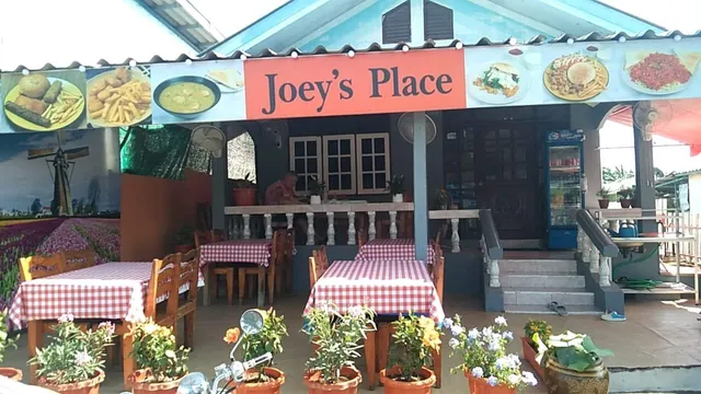Joey’s place Khao talo
