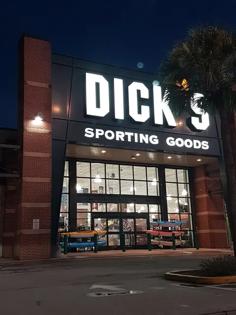 DICK'S Sporting Goods