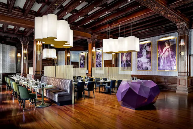 Q AT THE FAIRMONT EMPRESS