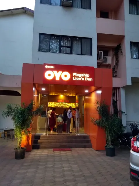 OYO Flagship 36881 Hotel Lion's Den