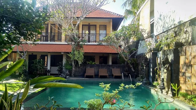 Merthayasa Bungalows