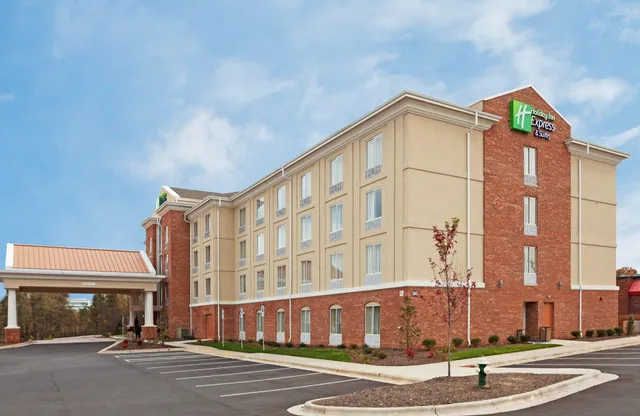 Holiday Inn Express & Suites Greensboro - Airport Area by IHG