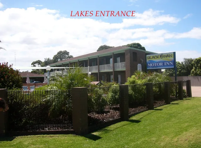 Black Swan Motor Inn