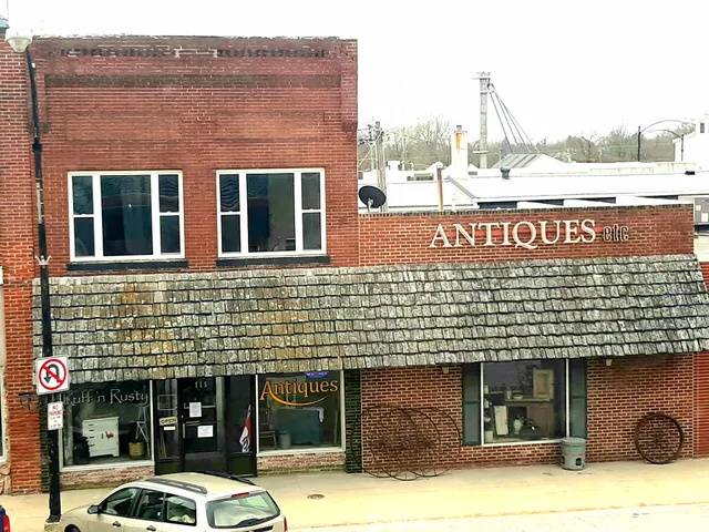 Rusty Nail Antiques