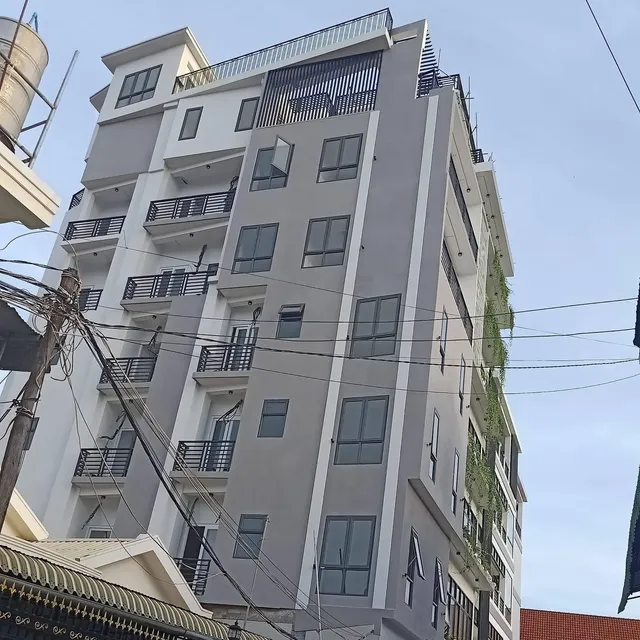 Helen's Home Apartments