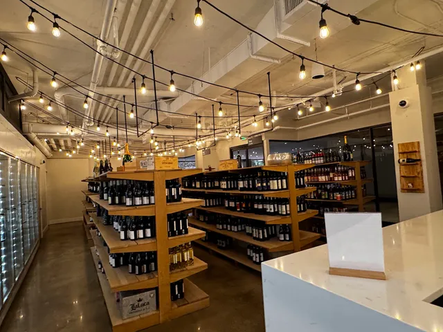 ZaVino Italian Marketplace