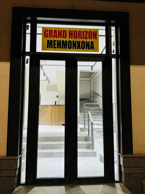 Grand Horizon Hotel