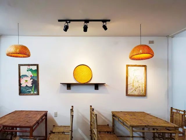 Vegetarian Restaurant Tre