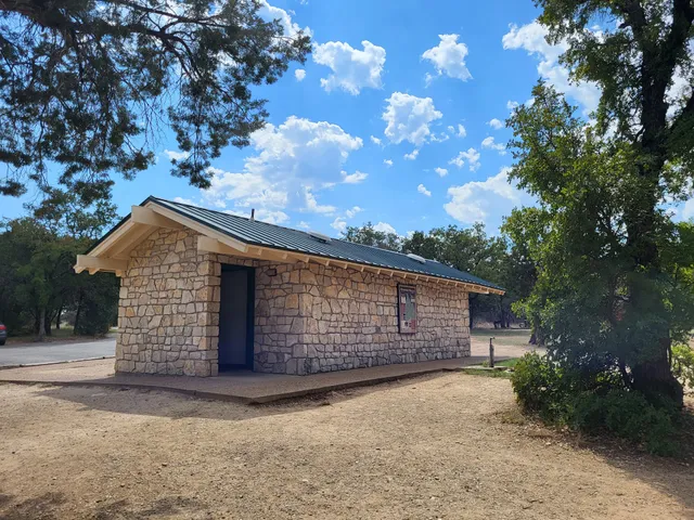 Dinosaur Valley State Park Restrooms