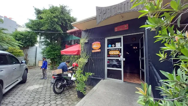 Ben Tuman Steak & Bakery