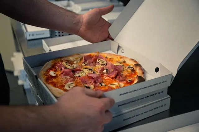 dieci Pizza Kurier Küsnacht