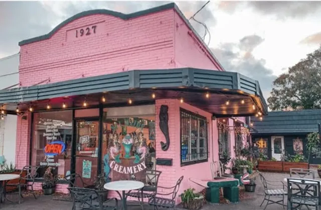 Sea Maids Creamery (Icecream & a Little More)