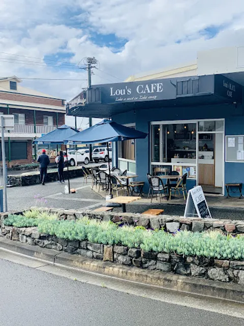 Lou's Place Cafe