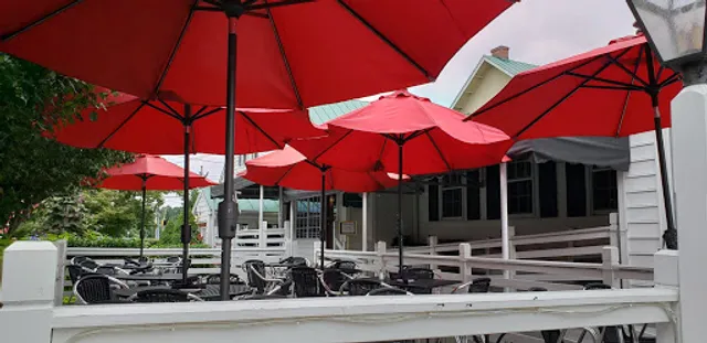 Ludwig's Grill & Oyster Bar