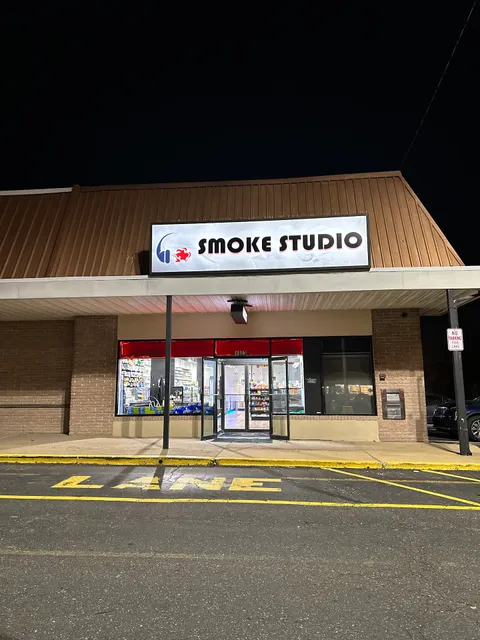 Smoke Studio Smoke Shop / Patel Panwala Shop