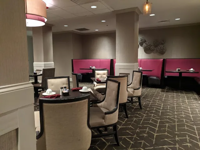 Twisted Bar And Grill