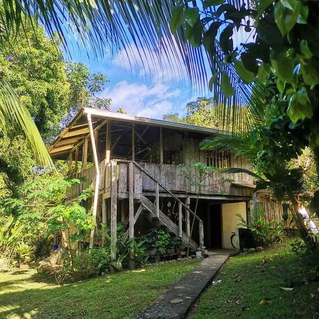 Pavones Mira Olas Ecolodge