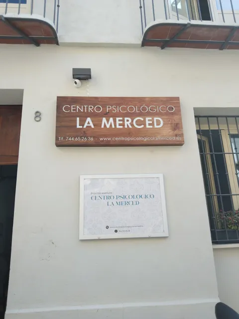 La Siesta Malaga Guesthouse