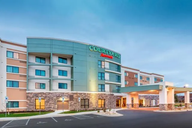 Courtyard by Marriott Bismarck North
