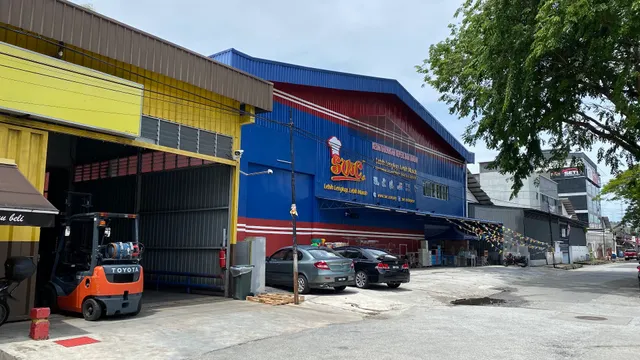 Ramly Halal Mart bandar tun razak