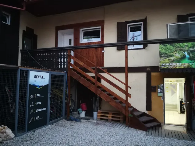 Hostel Bus Station Beds