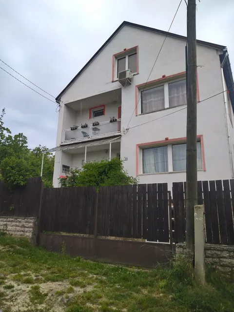 Piliskapu Guest house