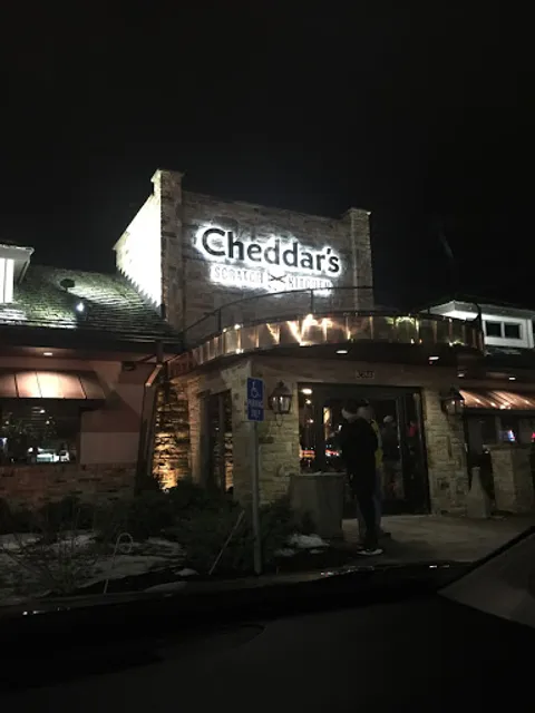 Cheddar's Scratch Kitchen