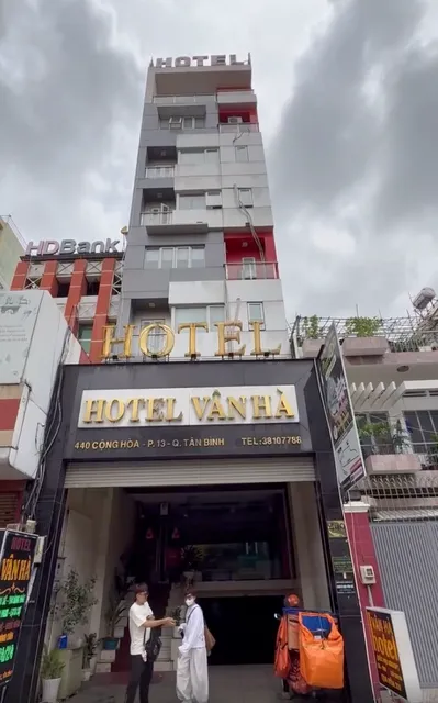 Khách Sạn Vân Hà